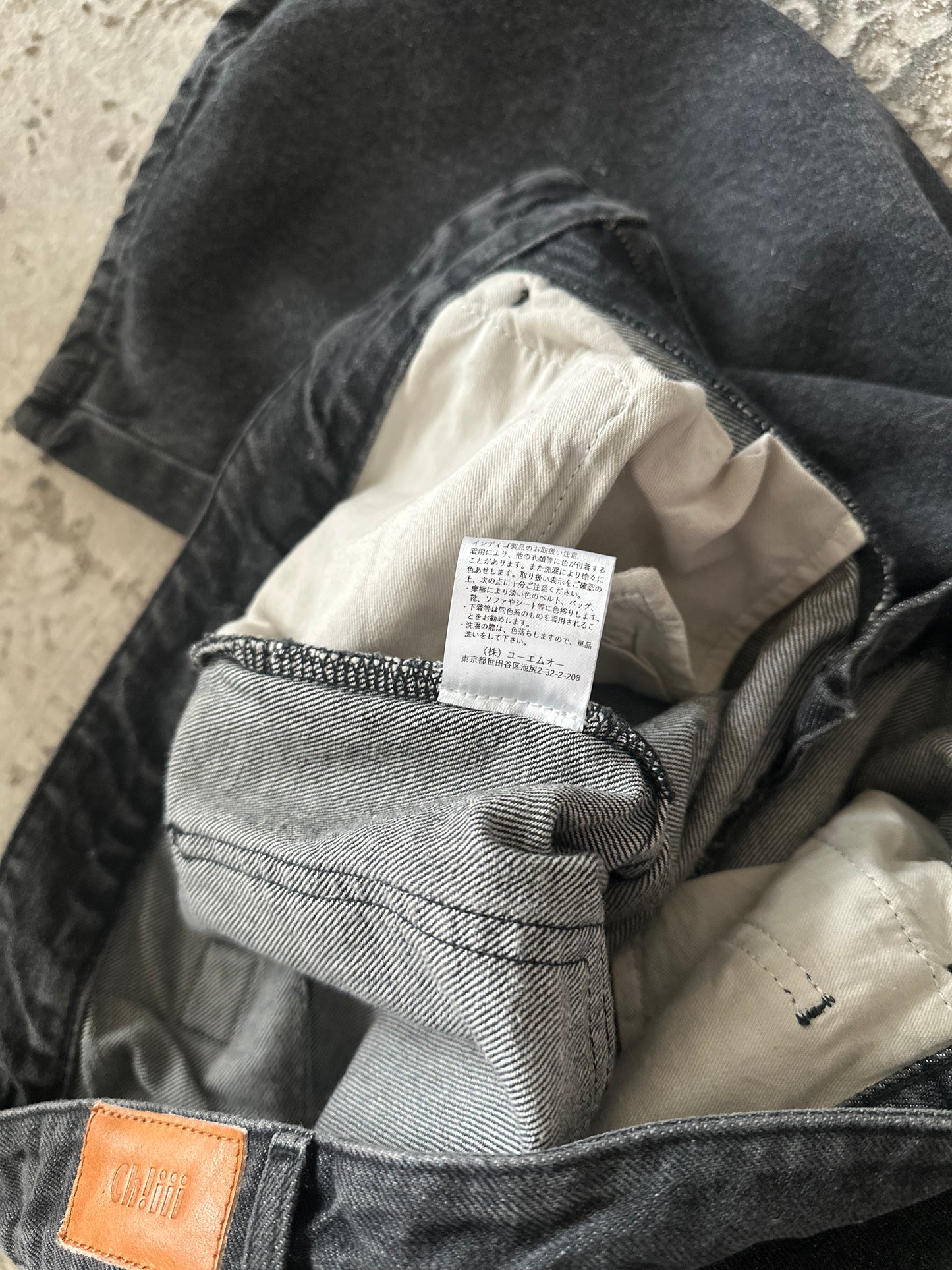 Midlize Wide Black Denim