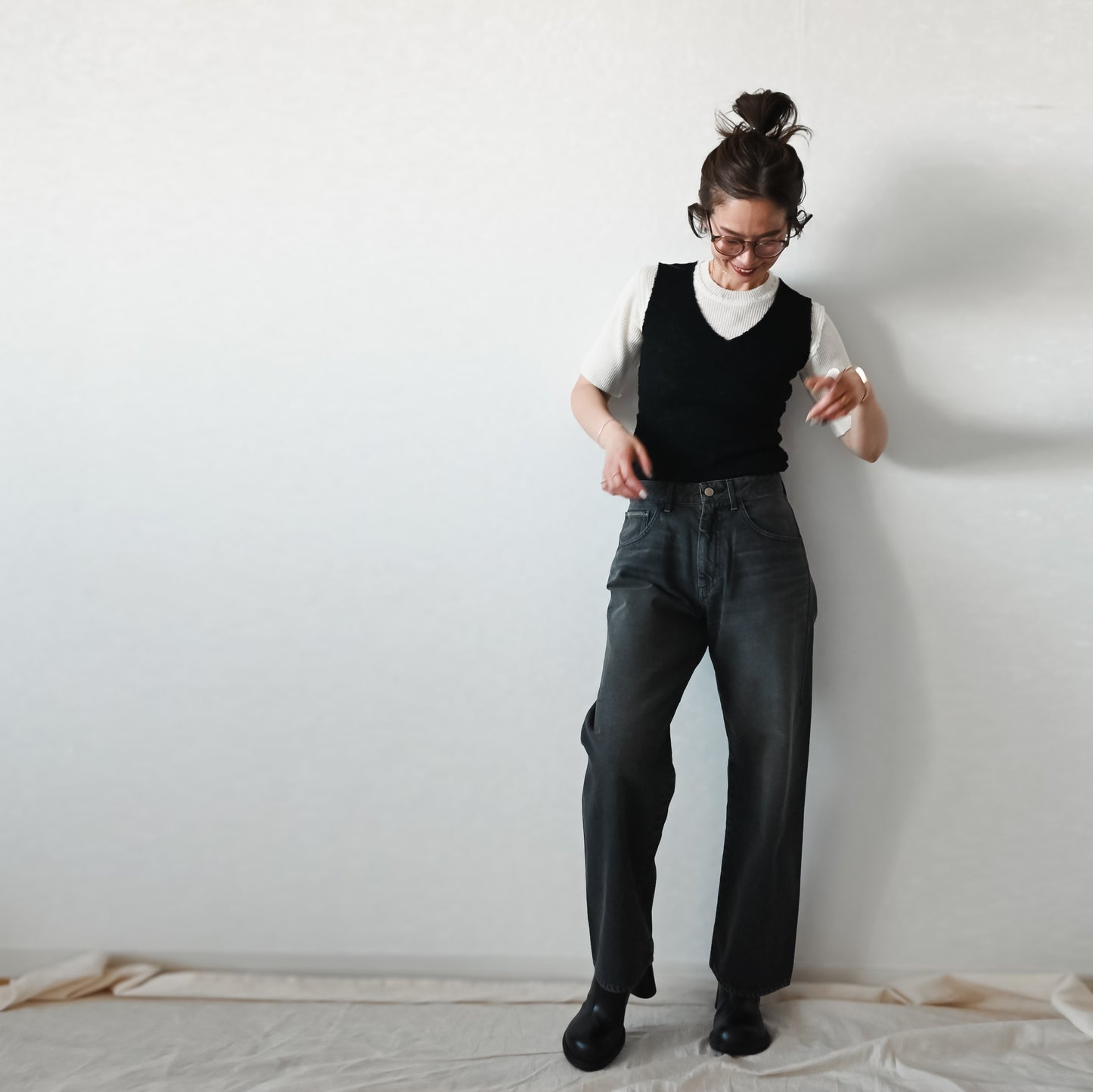 Midlize Wide Black Denim