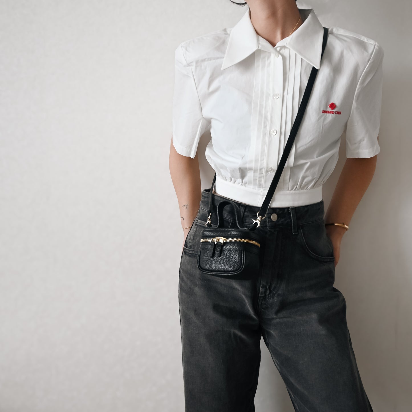 Midlize Wide Black Denim