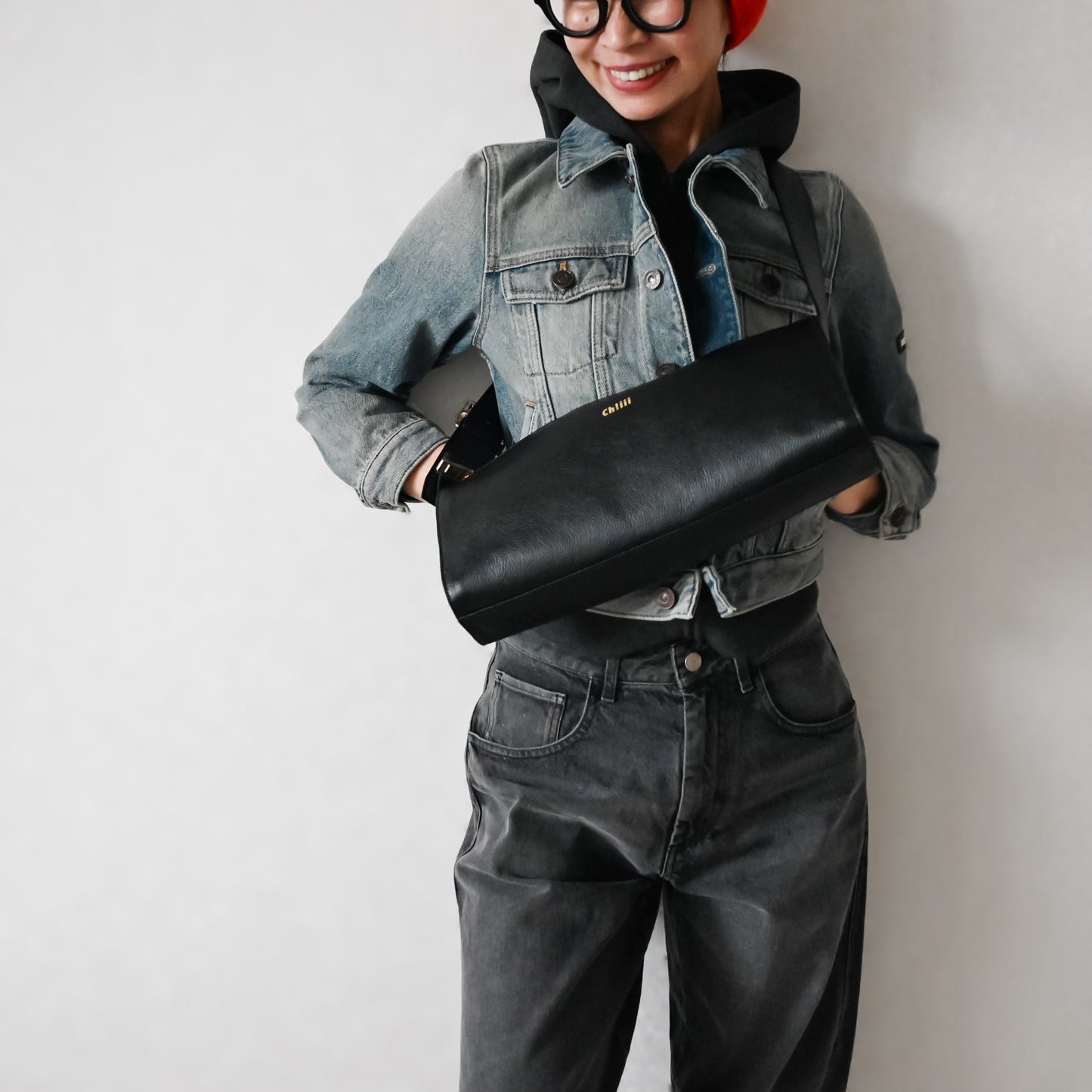 Midlize Wide Black Denim