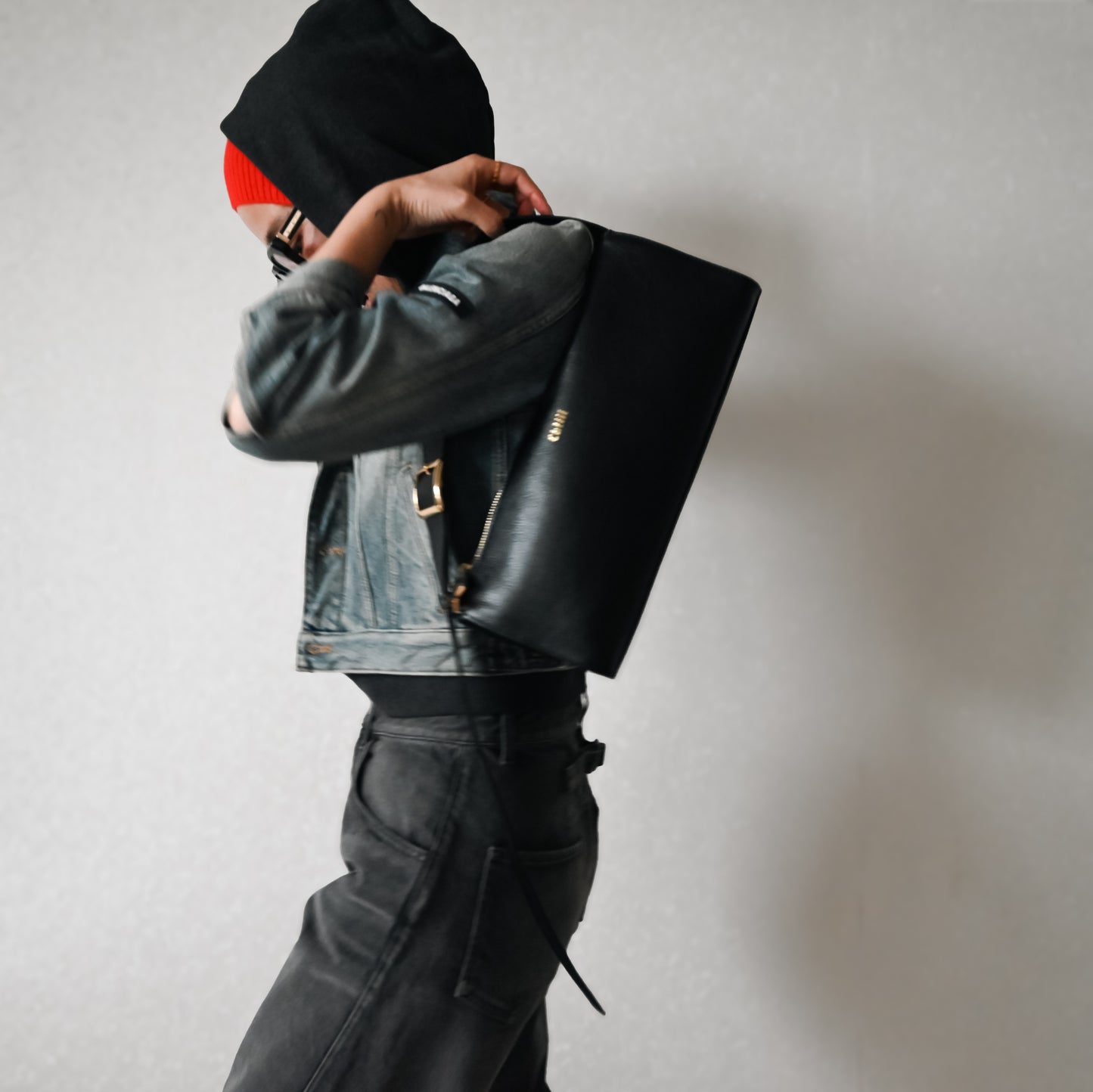 Midlize Wide Black Denim