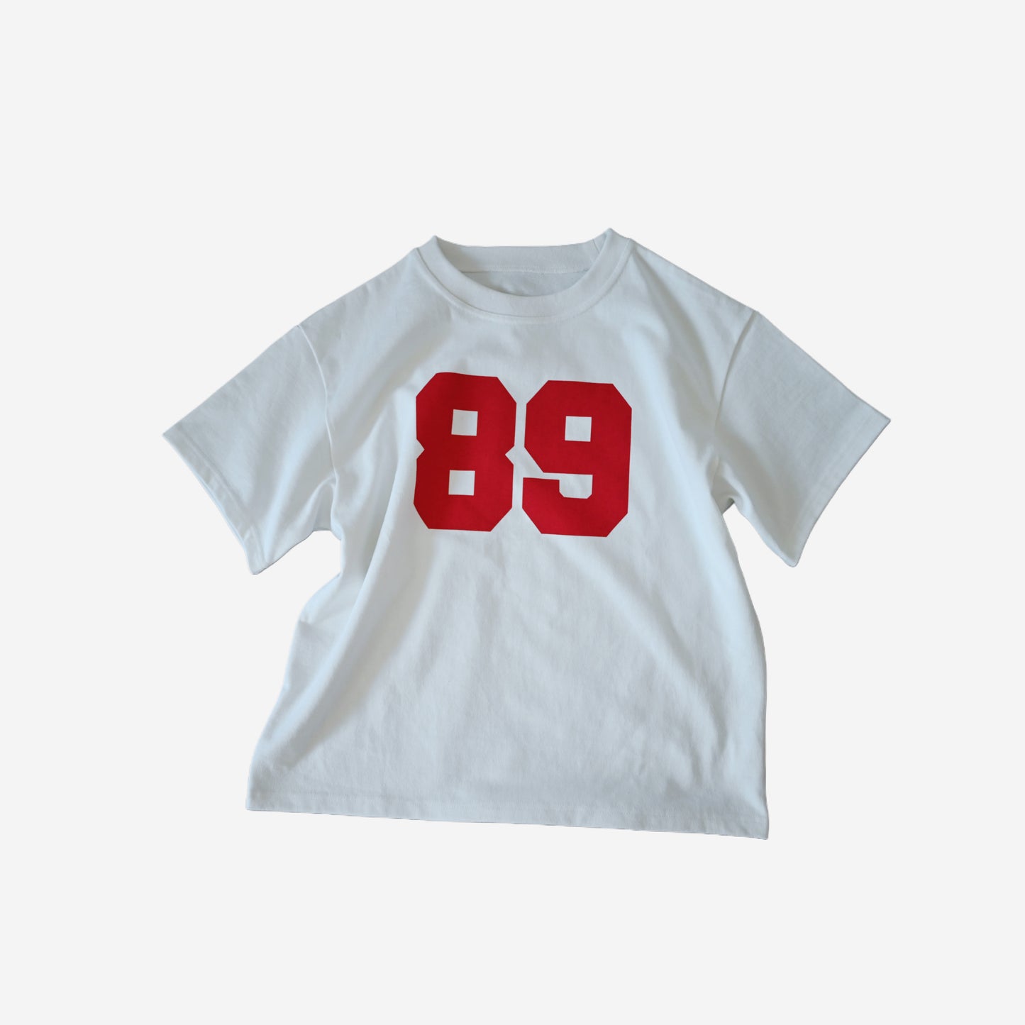 89" graphic T