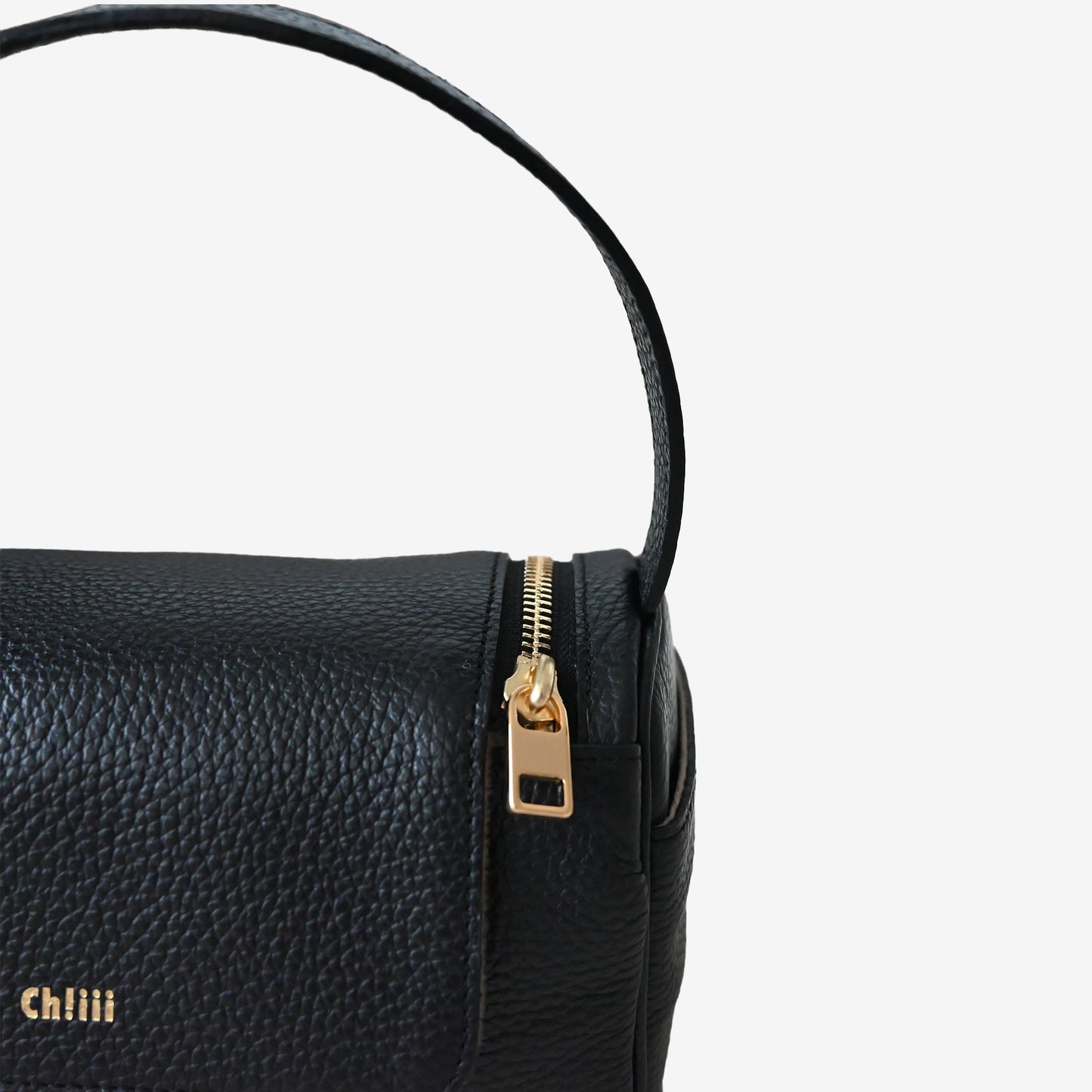 W-zip One Shoulder