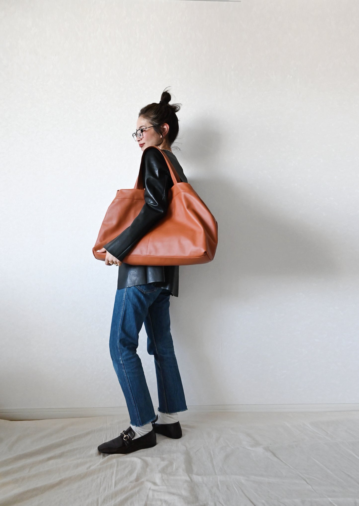 Round Tote Bag