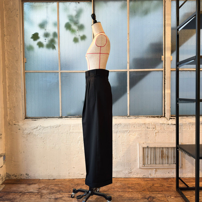 Tuck Wide Pants　