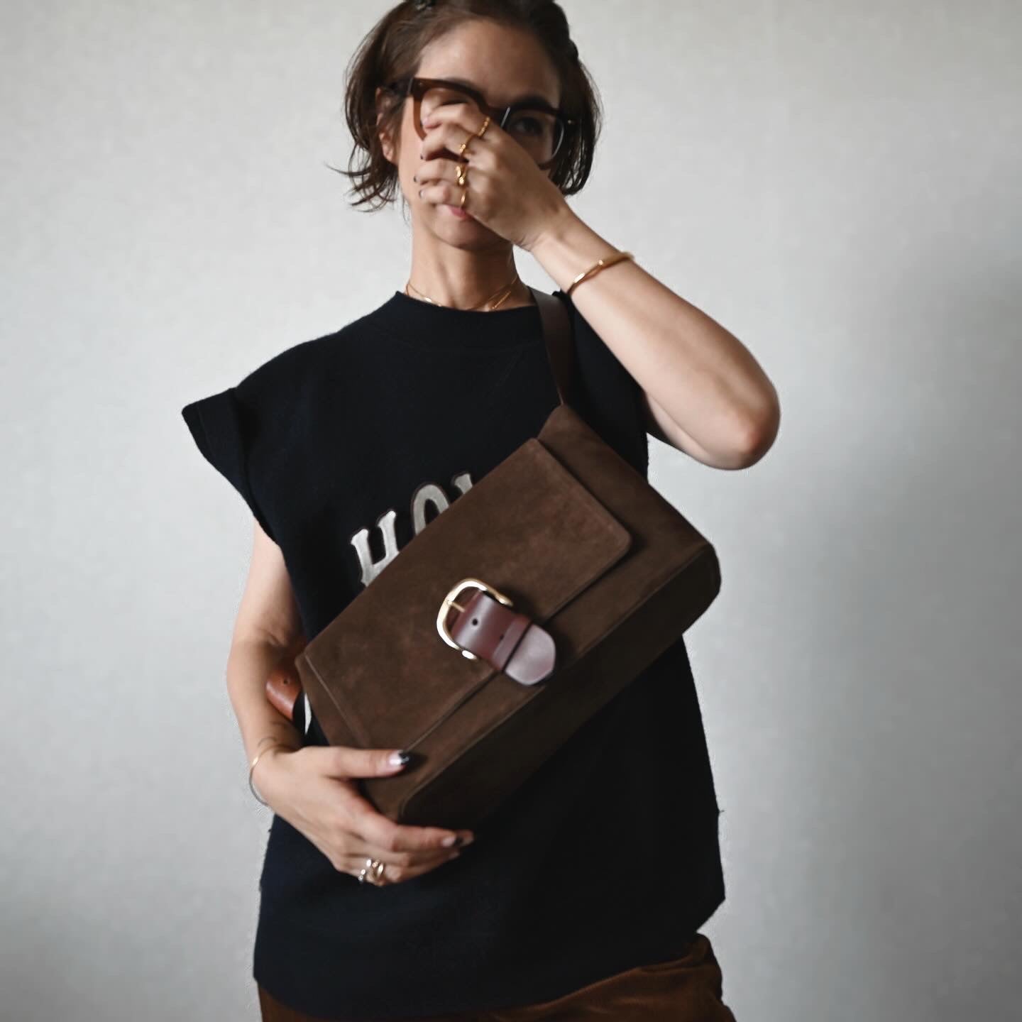 Suede Flap Shoulder – ch!iii