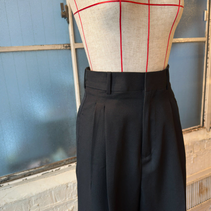 Tuck Wide Pants　