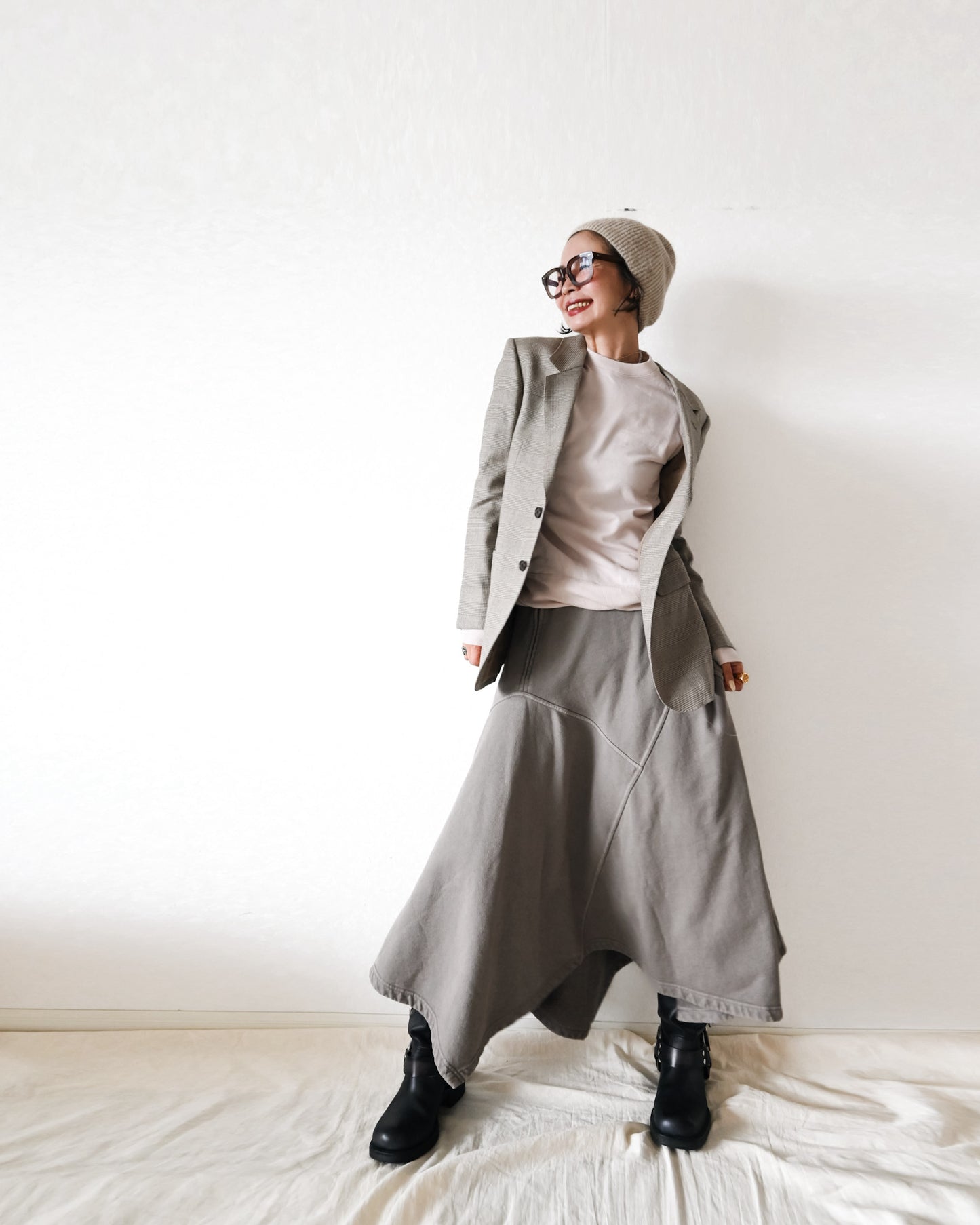 Sweat Asymmetry Skirt