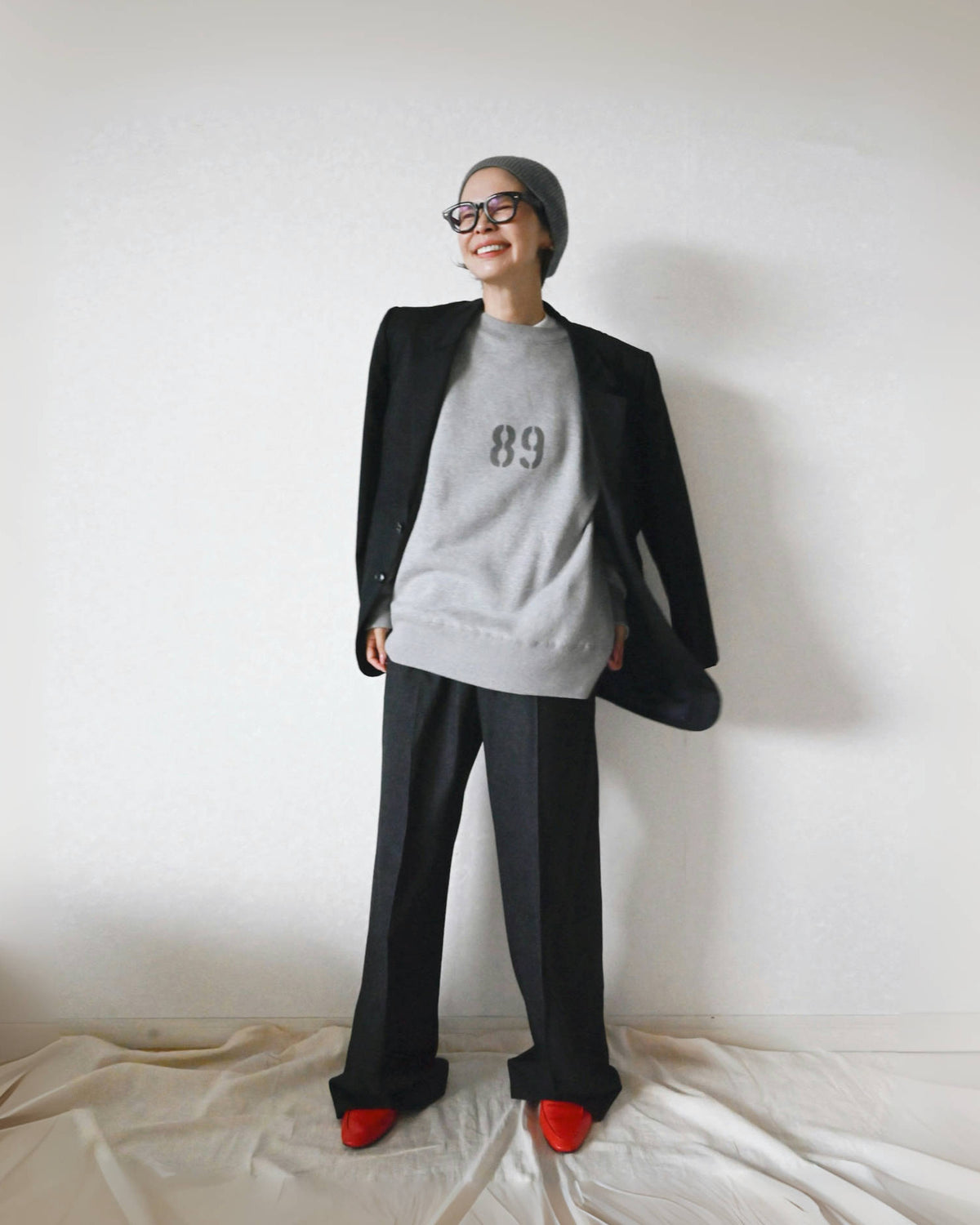 89 Raglan Sweat
