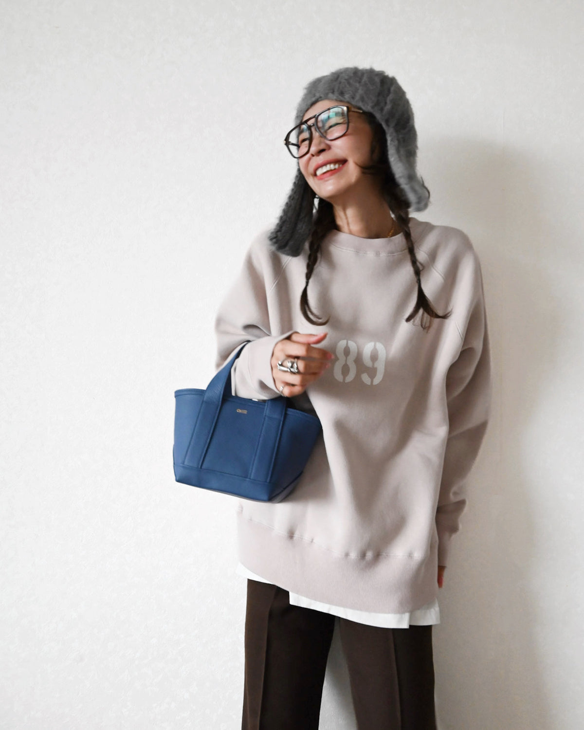 89 Raglan Sweat