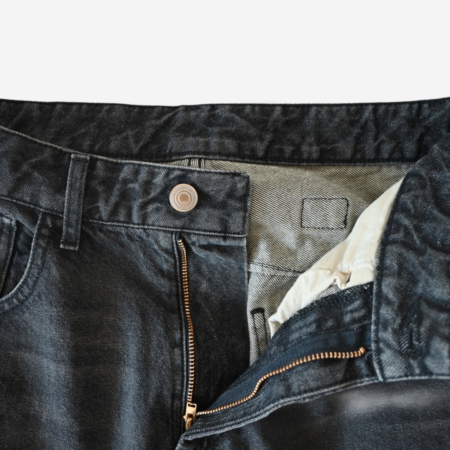Midlize Wide Black Denim