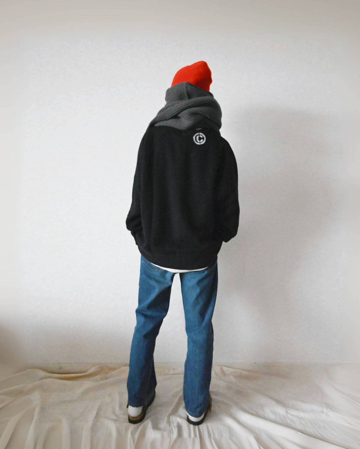 89 Raglan Sweat