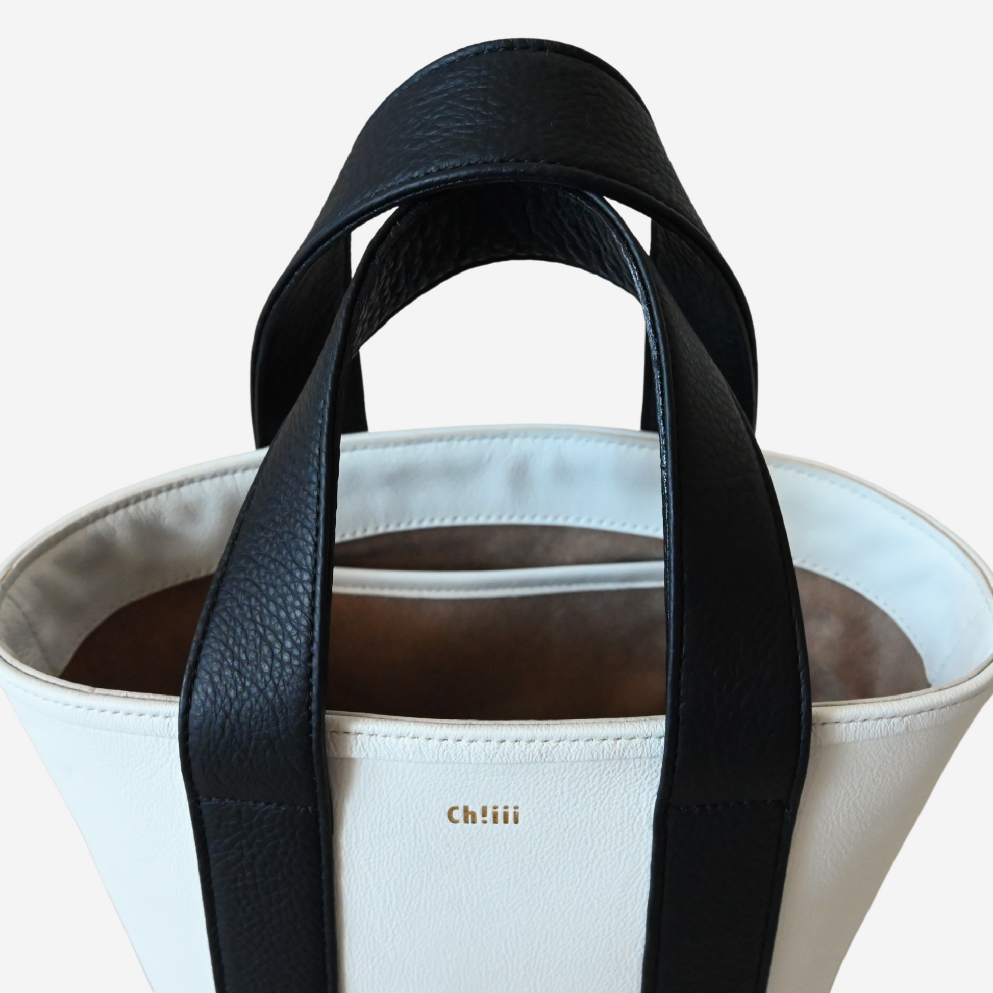 ch!iiibag チーバッグ Micro Tote ブラック　ソフトレザー ch!iiibag チーバッグ Micro Tote ブラック ソフトレザー - メルカリ